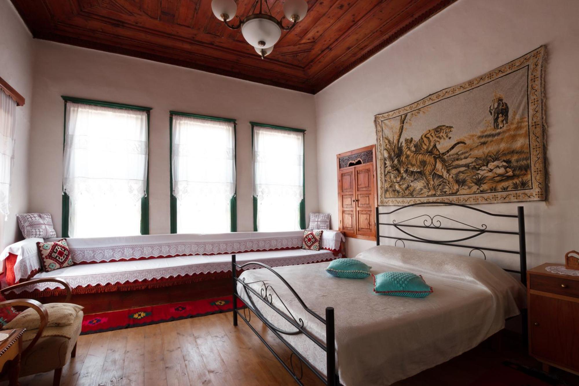 Guesthouse 1805 Gjirokaster Ngoại thất bức ảnh