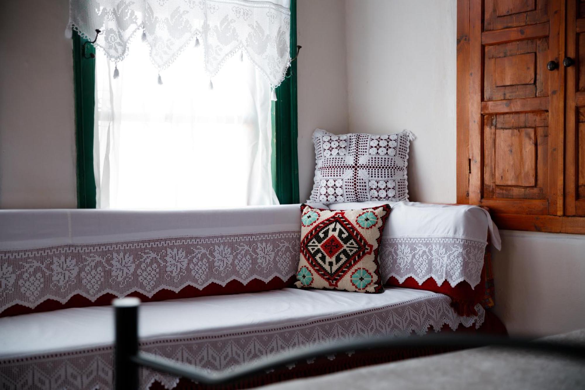 Guesthouse 1805 Gjirokaster Ngoại thất bức ảnh