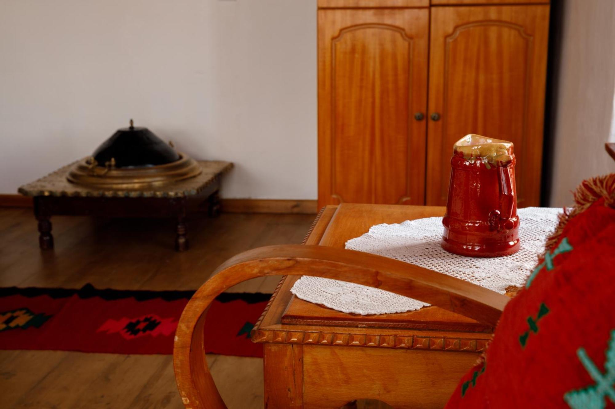 Guesthouse 1805 Gjirokaster Ngoại thất bức ảnh