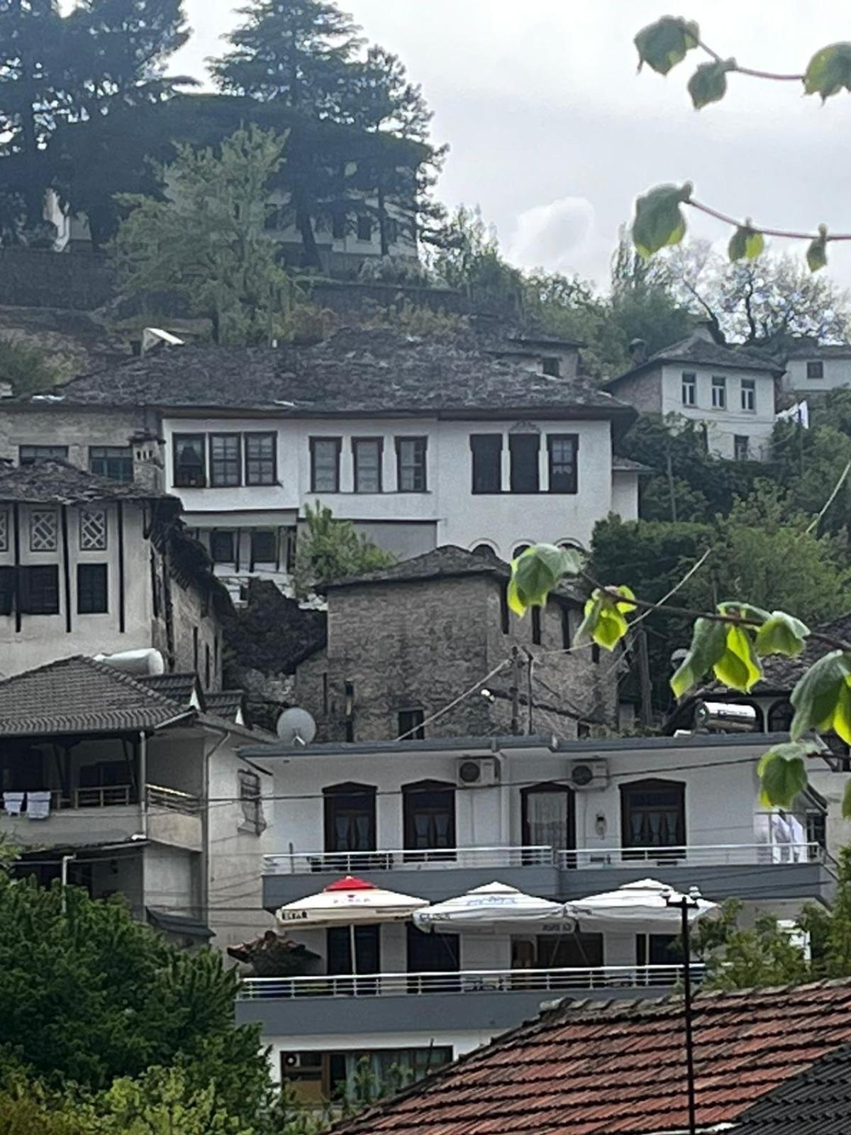 Guesthouse 1805 Gjirokaster Ngoại thất bức ảnh