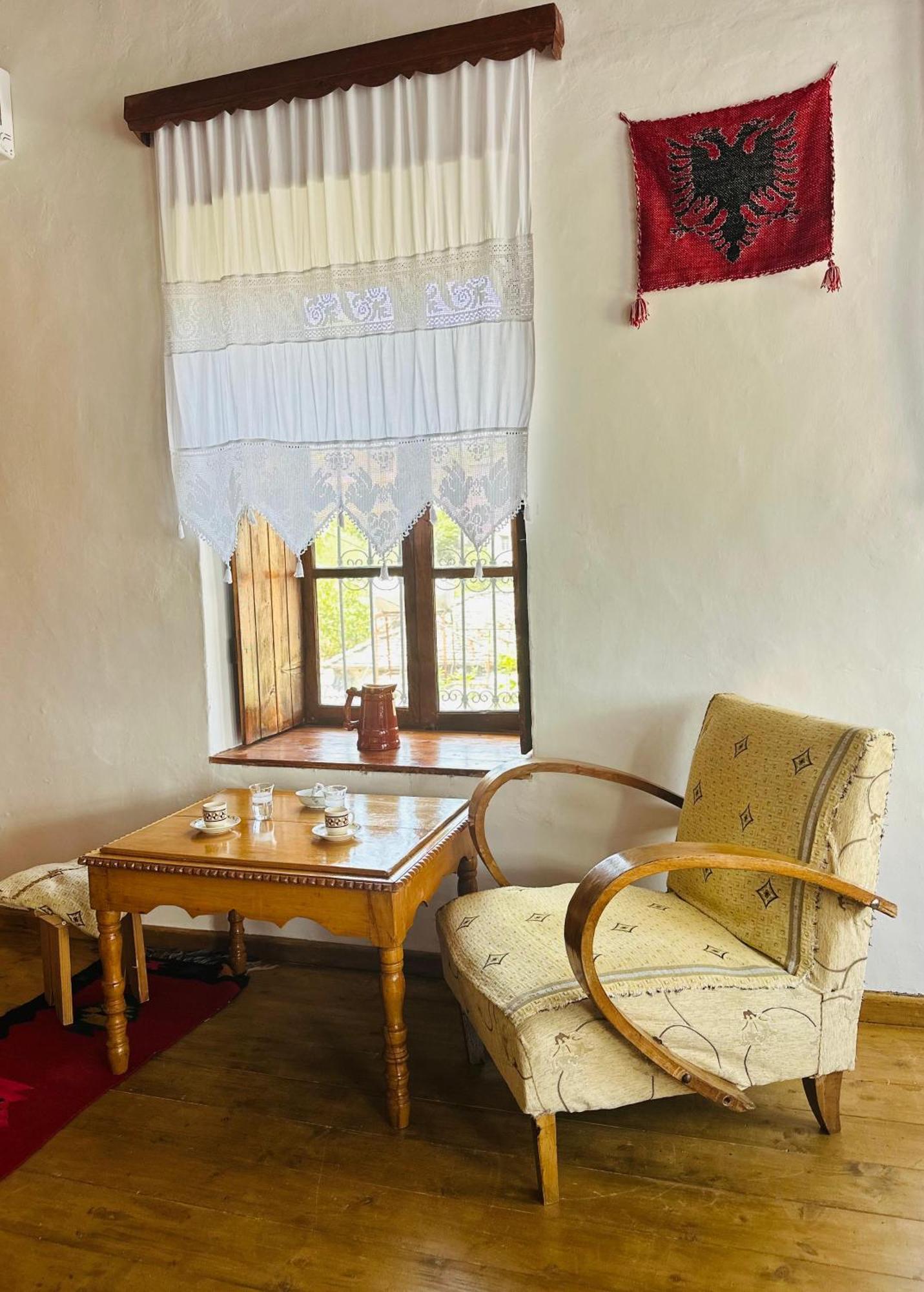 Guesthouse 1805 Gjirokaster Ngoại thất bức ảnh